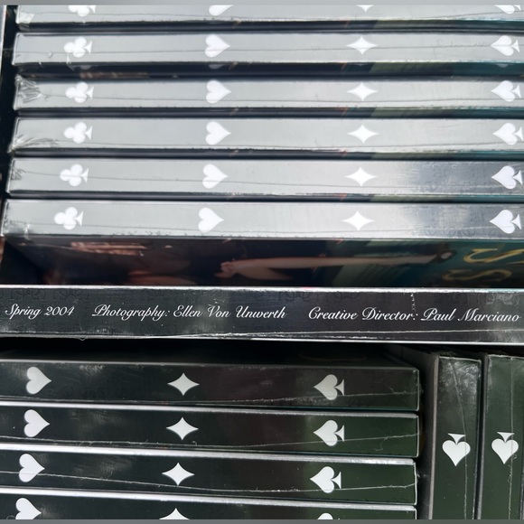 Guess Spring 2004 Catalogue Collectible Playing Cards by Paul Marciano - Picture 7 of 16